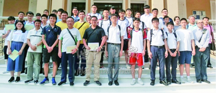 �y�z: https://aomenoss2.newaircloud.com/aomen/paper/201910/22/cdea86b3-4d3d-4152-8df4-977c6d7893c4.jpg@!lg