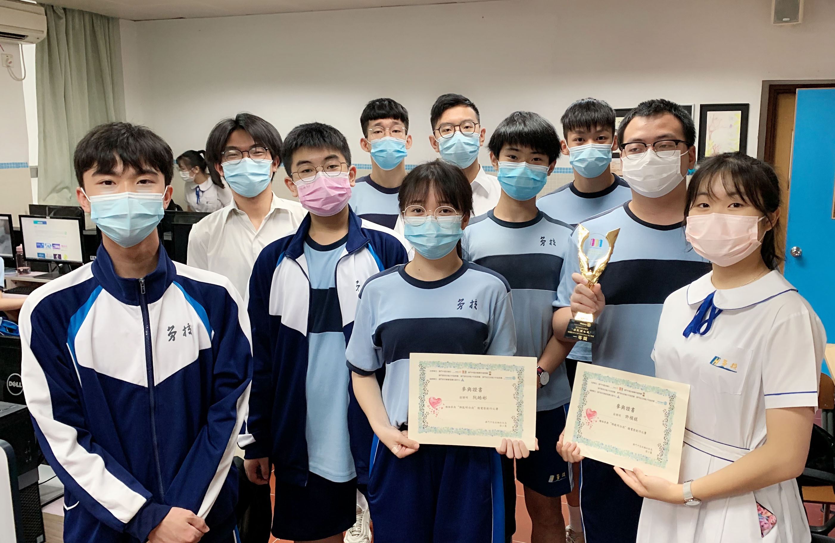 �o���ǥͦX��