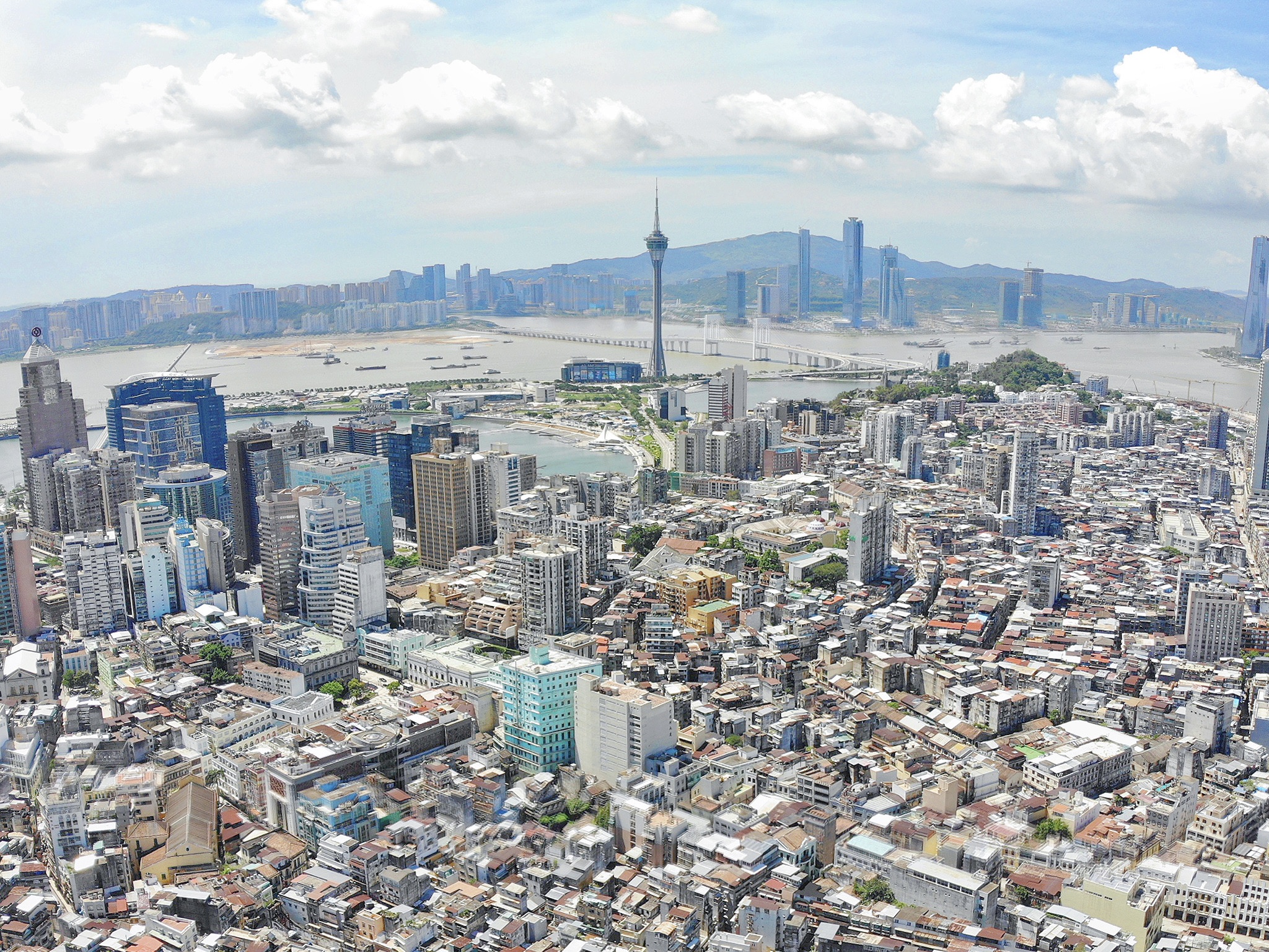 �ǥͲդG�����@�~�@���E��