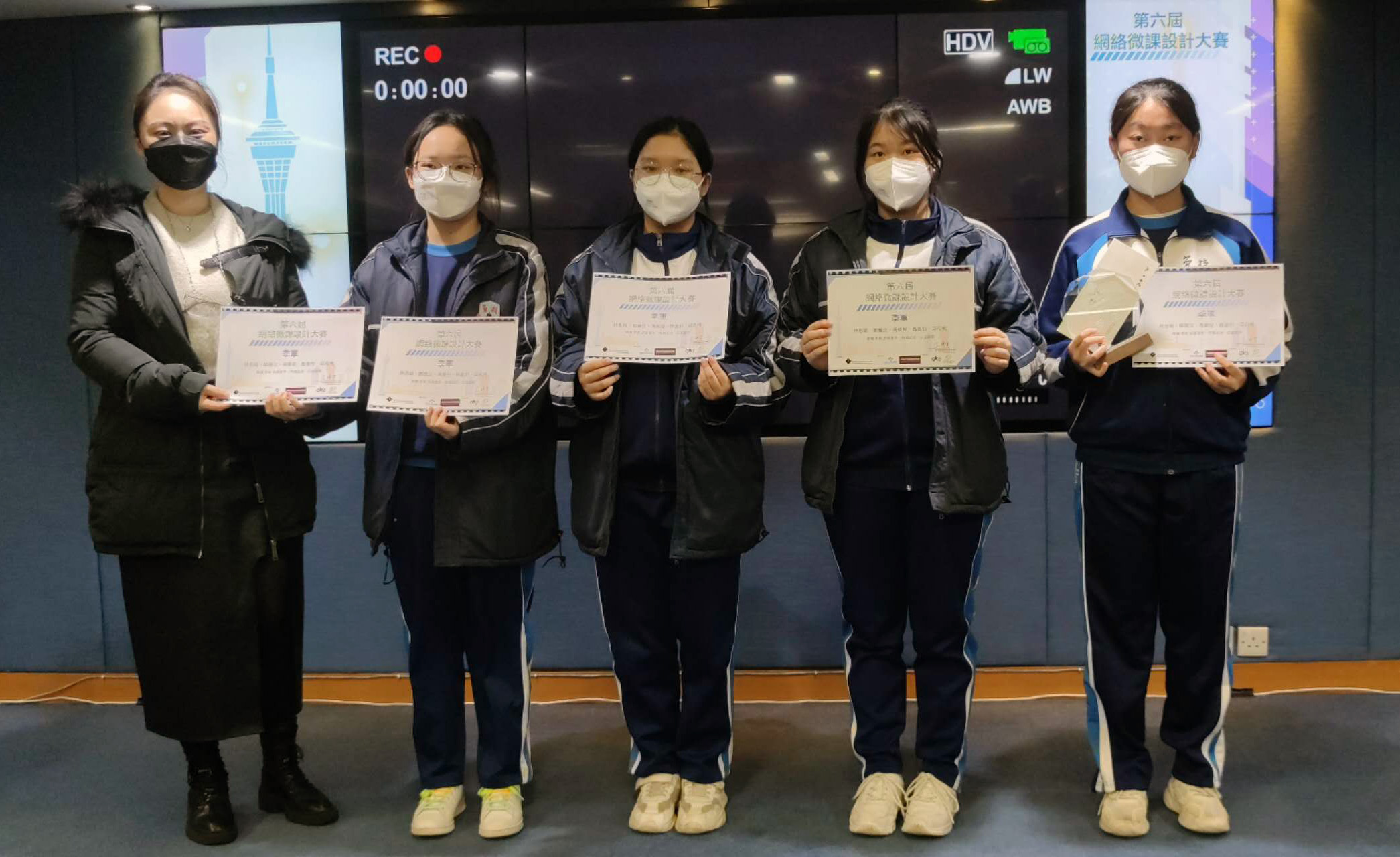 �u�x�o���P�ǪL�䴸�B�Q���Z�B���֨�B¿�ũɡB������