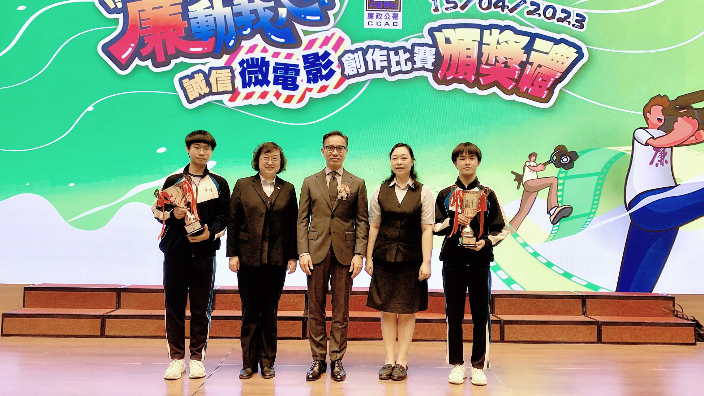 �o���ǥͻP�Ż��B�ժ��Ϋ��ɦѮv�X��