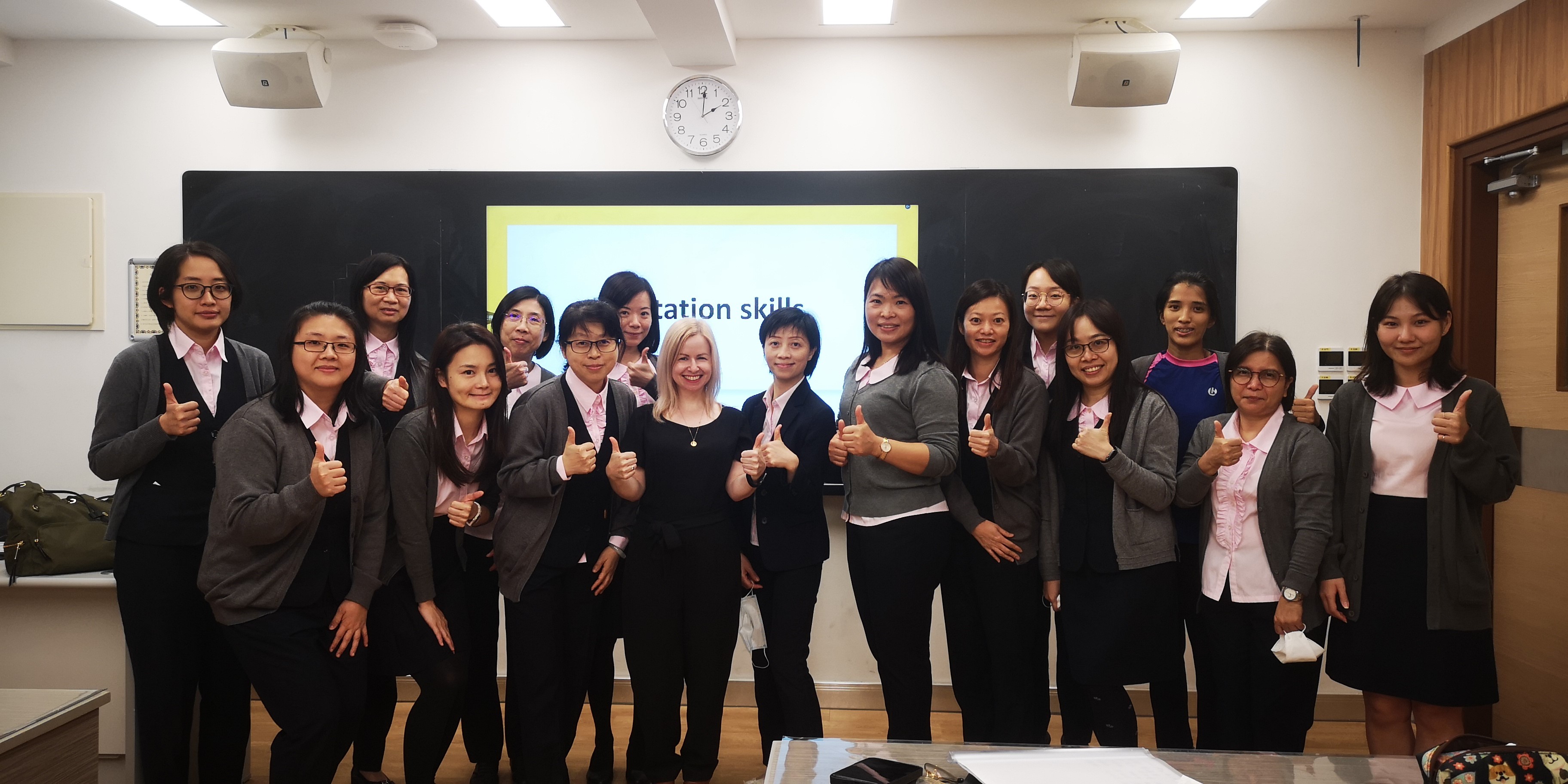 �Ҥp�Юv�P���V�ɮv�X��