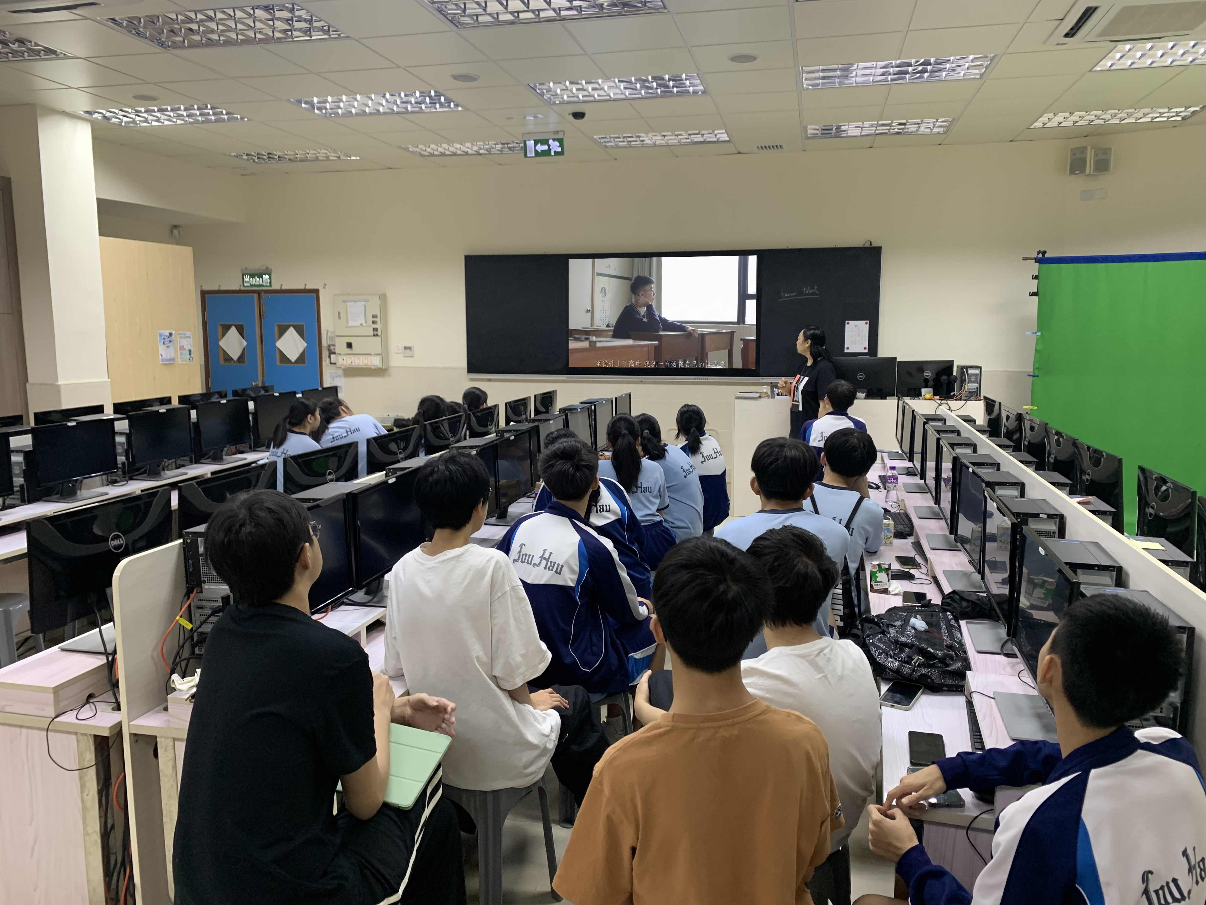 �R�ͩR�v�����e