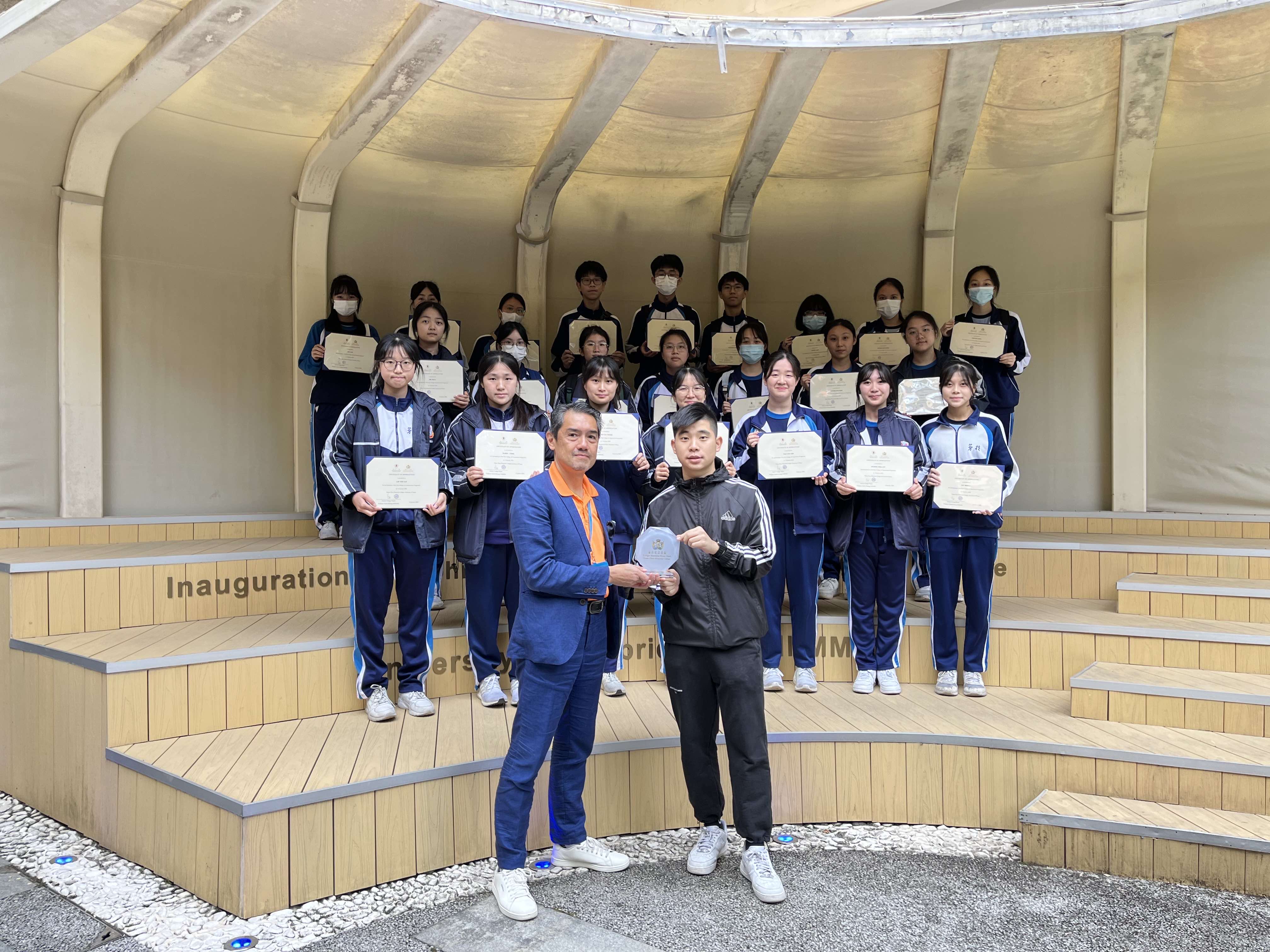 �ư|��Dr. Manuel Noronha�{�o�ѻP�Ү�